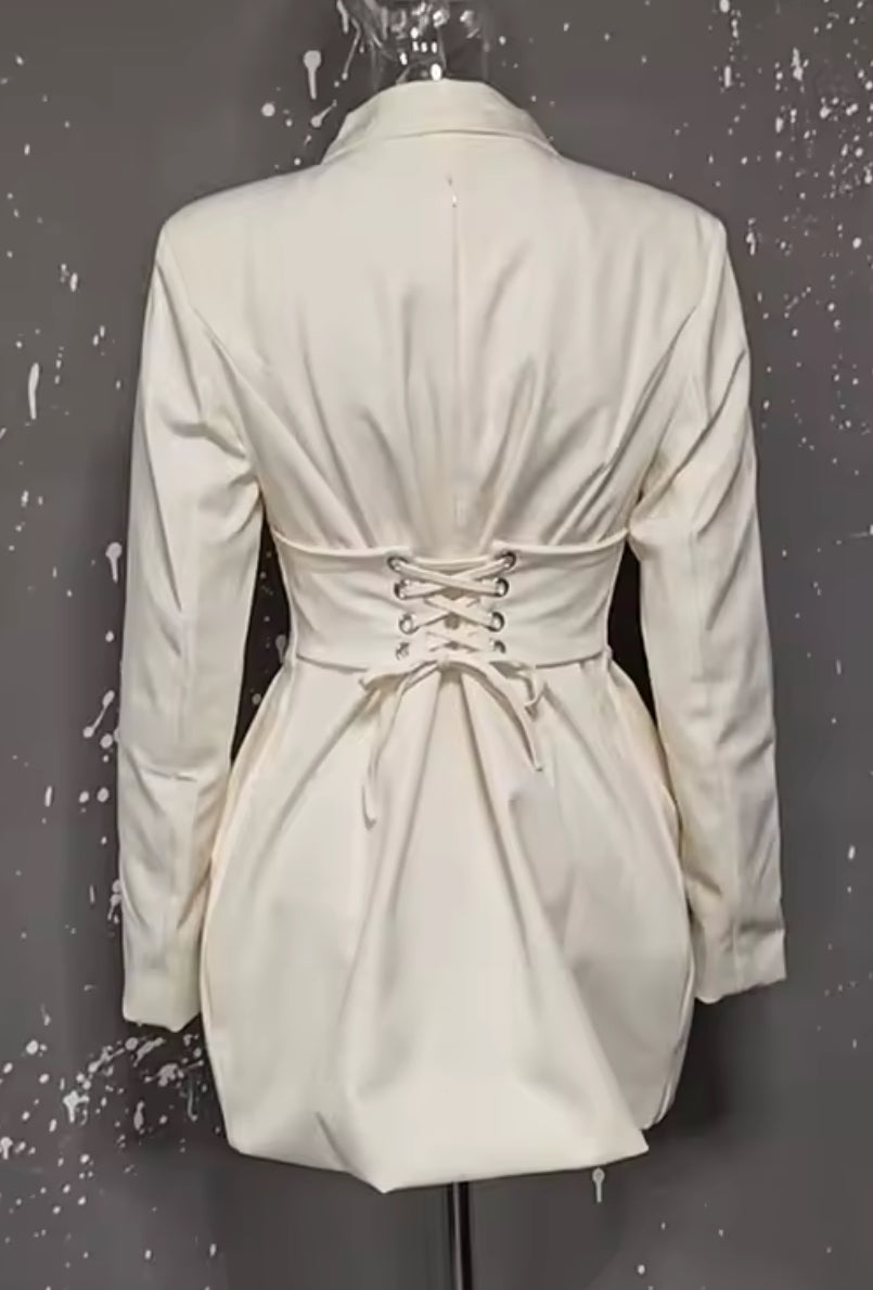 NEW $125 Izza Off White Structured Blazer Dress