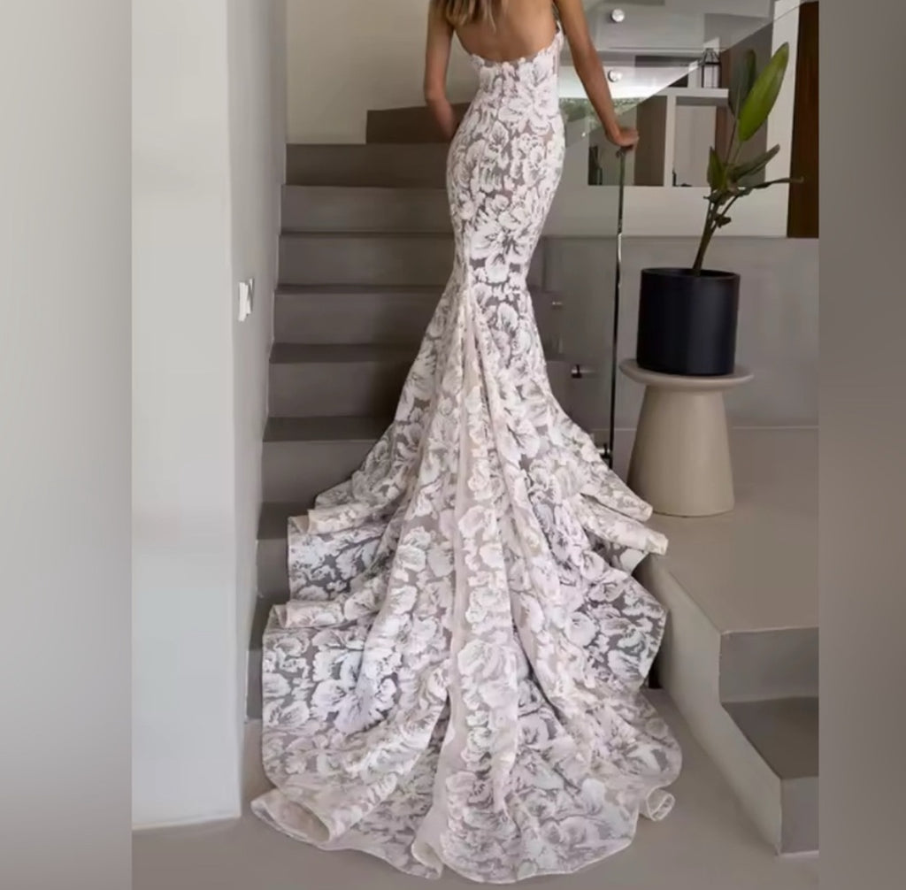 NEW $875 Serra Floral White Strapless Lace Wedding Gown