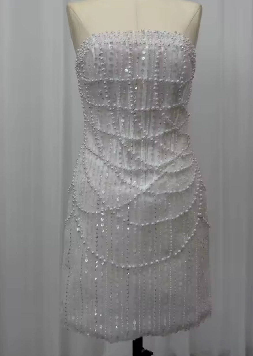 NEW $625 Old Hollywood in short Elegant White Strapless Beaded Dress